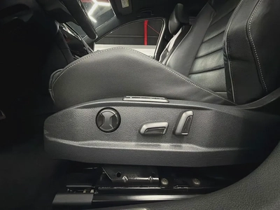Aed 802/ M | Volkswagen Golf R | 1 Owner | Full Agency Service History | GCC Specs-11