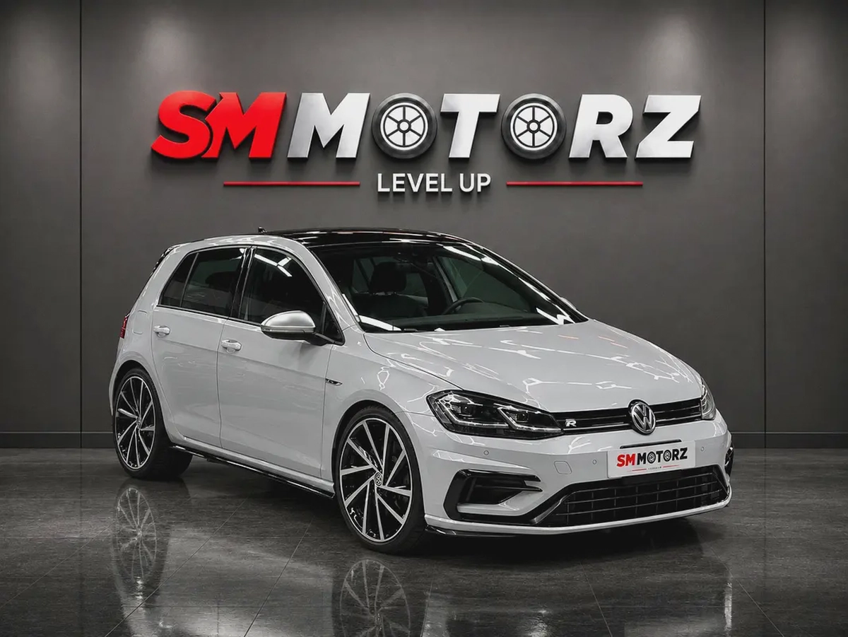 Aed 802/ M | Volkswagen Golf R | 1 Owner | Full Agency Service History | GCC Specs