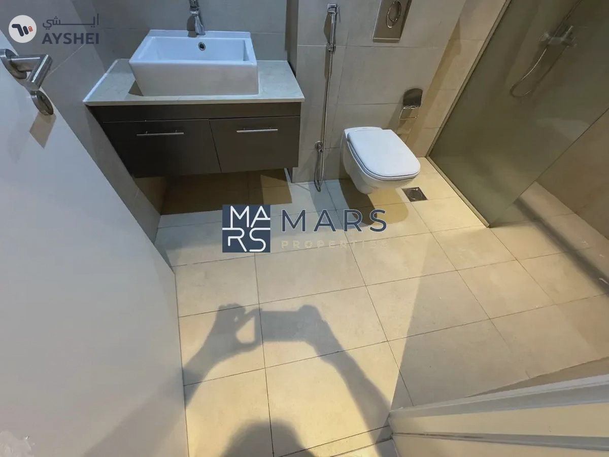 Spacious 3 bedrooms townhouse is available for rent in Nasma Residence for 110,000 AED yealry-14-14