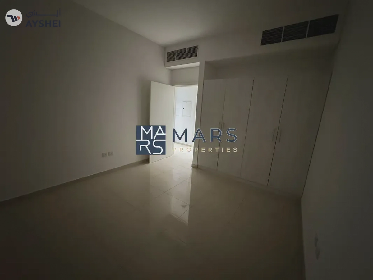 Spacious 3 bedrooms townhouse is available for rent in Nasma Residence for 110,000 AED yealry-18-18