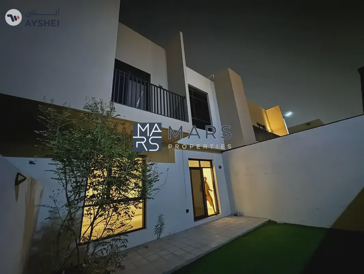 Spacious 3 bedrooms townhouse is available for rent in Nasma Residence for 110,000 AED yealry-3-3