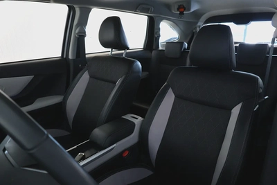 Toyota Veloz GX 2025 GCC Specs-16000km-brand new-10