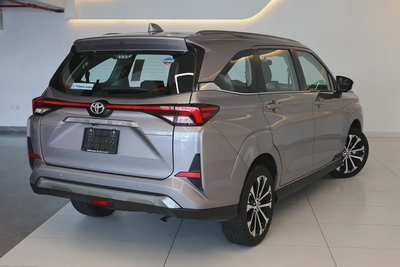 Toyota Veloz GX 2025 GCC Specs-16000km-brand new-3