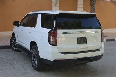 CHEVROLET TAHOE LT 4WD 5.3L V8 - GCC SPECS - UNDER WARRANTY / SERVICE 21-10-2027 - ACCIDENT FREE --4