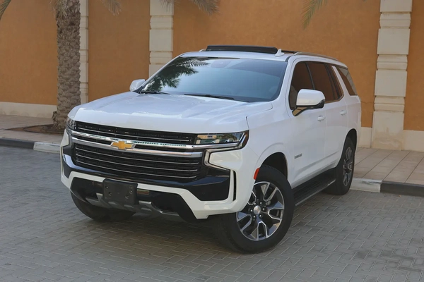 CHEVROLET TAHOE LT 4WD 5.3L V8 - GCC SPECS - UNDER WARRANTY / SERVICE 21-10-2027 - ACCIDENT FREE -