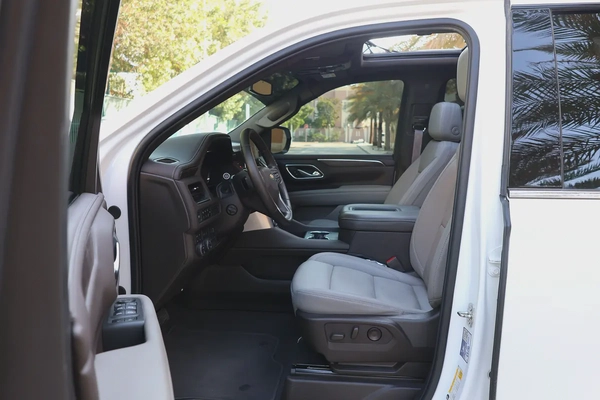 CHEVROLET TAHOE LT 4WD 5.3L V8 - GCC SPECS - UNDER WARRANTY / SERVICE 21-10-2027 - ACCIDENT FREE -
