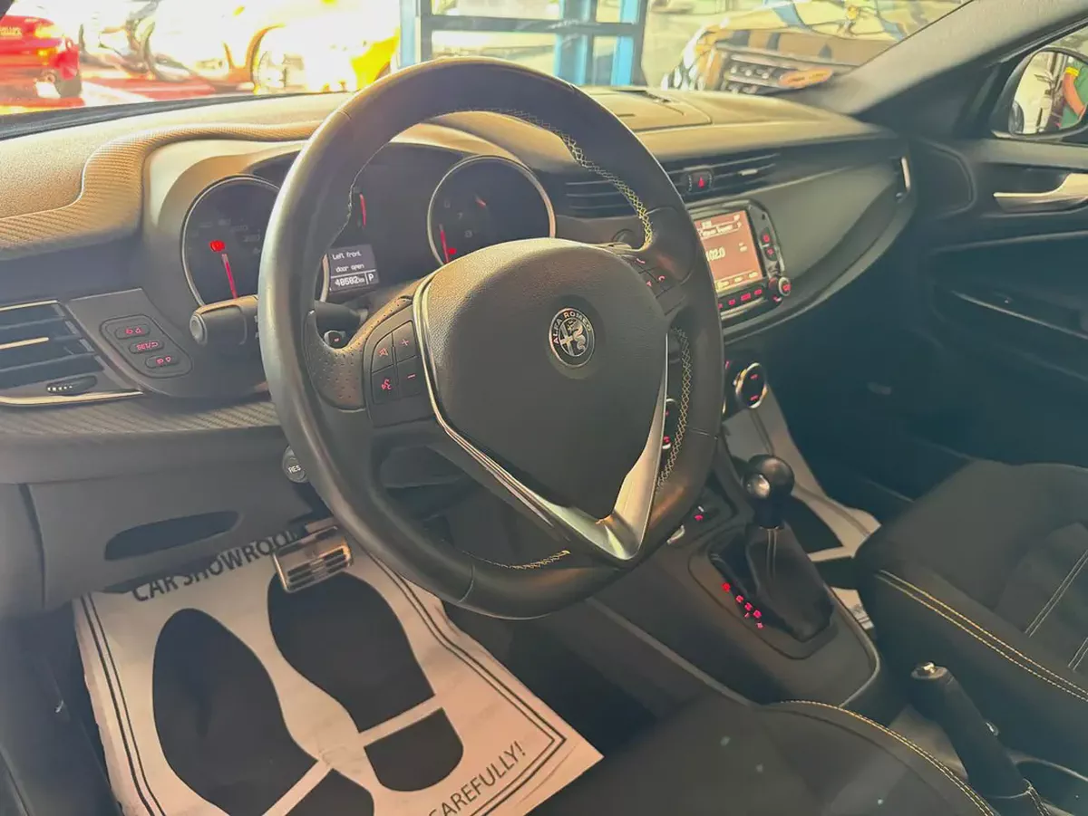 2021 Alfa Romeo Giulietta Veloce | GCC Specs | Low Mileage-10-10