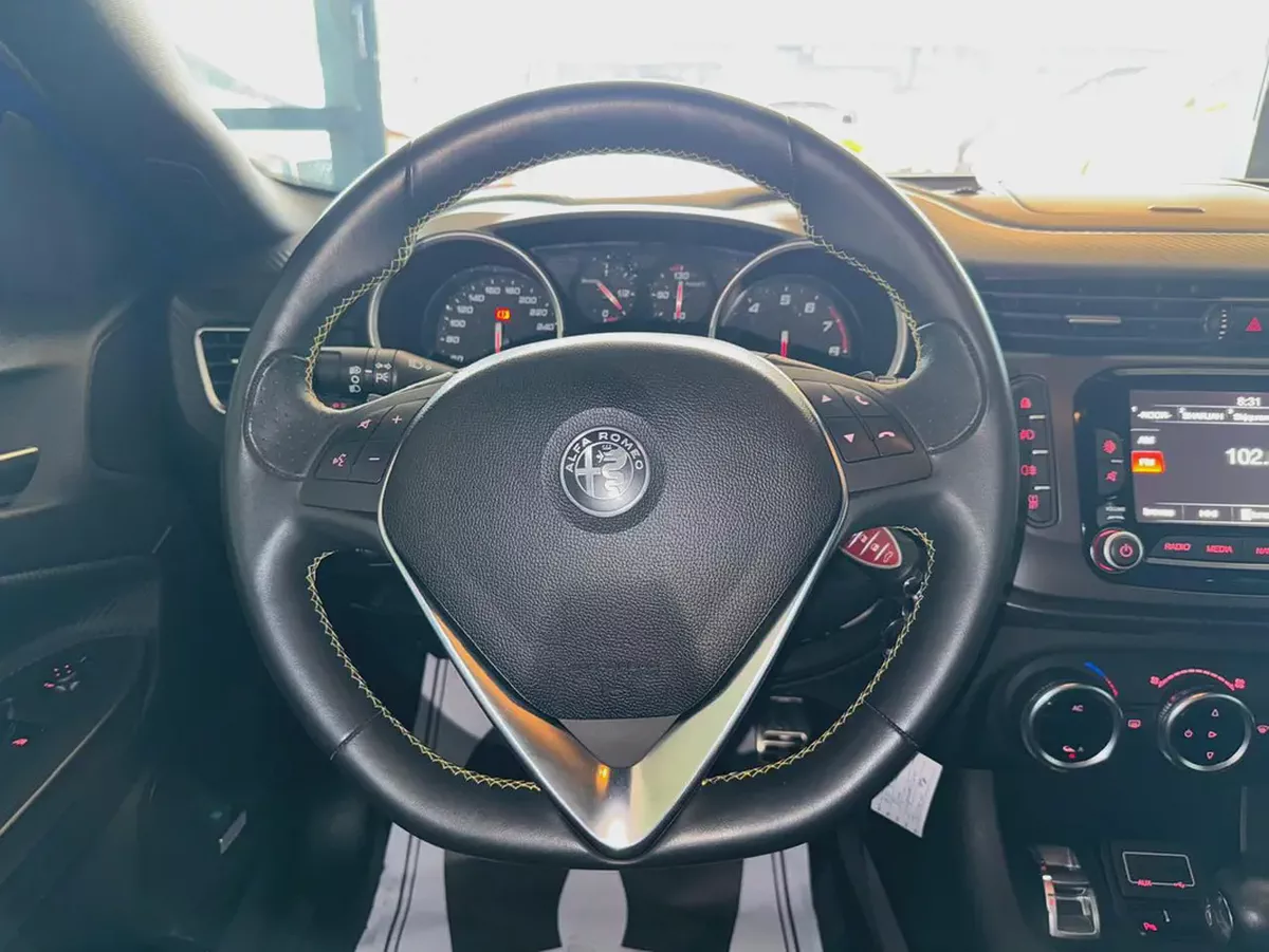 2021 Alfa Romeo Giulietta Veloce | GCC Specs | Low Mileage-11-11