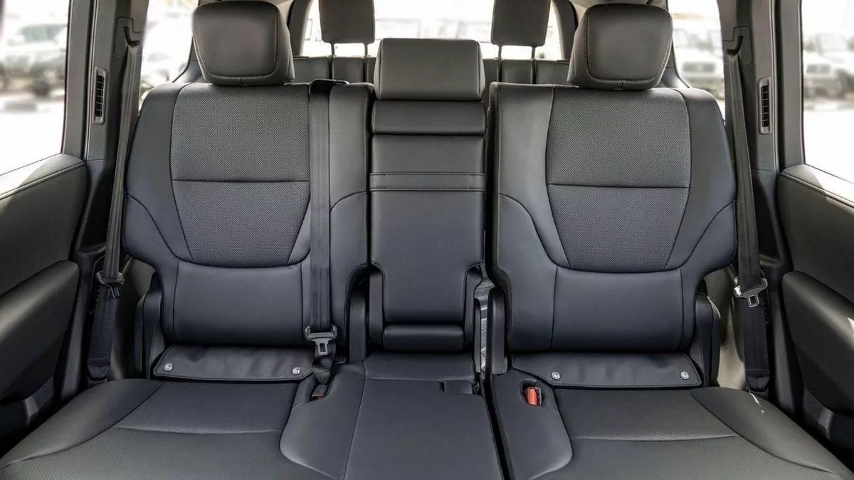 Toyota Land Cruiser VX TOYOTA LANDCRUSIER LC300 VX 4.0 PETROL TWIN TURBO-9-0