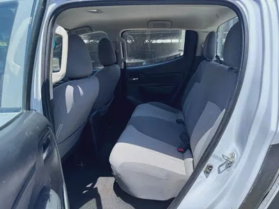 MITSUBISHI L200 4*4 PETROL-7