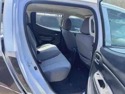 MITSUBISHI L200 4*4 PETROL-8