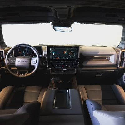 AED 6,899 P.M • 0% Downpayment • GMC Hummer EV Edition 1 • Agency Warranty-8