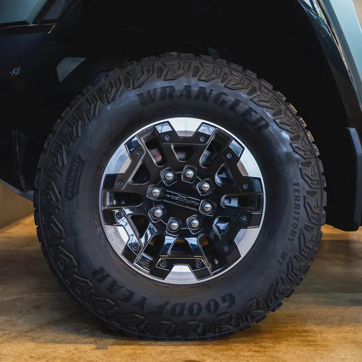AED 6,899 P.M • 0% Downpayment • GMC Hummer EV Edition 1 • Agency Warranty-6-6