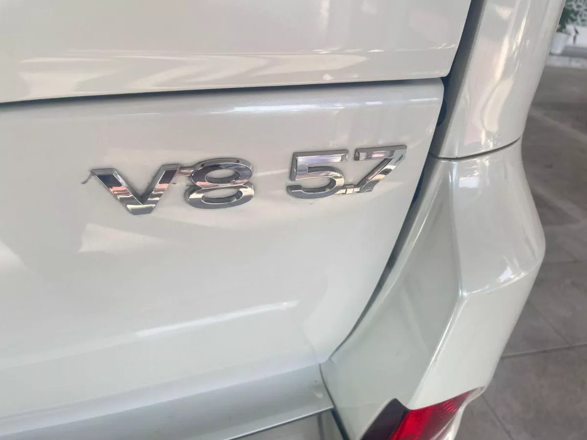 Toyota Land Cruiser GXR  V8 5.7L-8CYL UPGRADED TO LEXUS EXCELLENT CONDITION-13-0