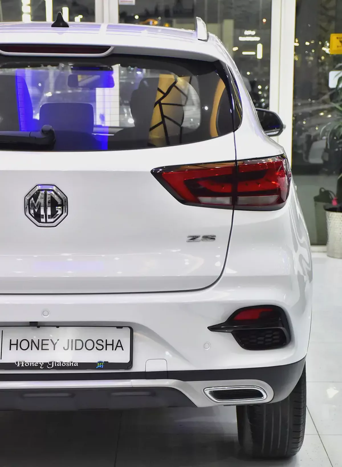 AED 499 EMi for 5Yrs | MG ZS ( 2023 Model ) in White Color GCC Specs-8-8