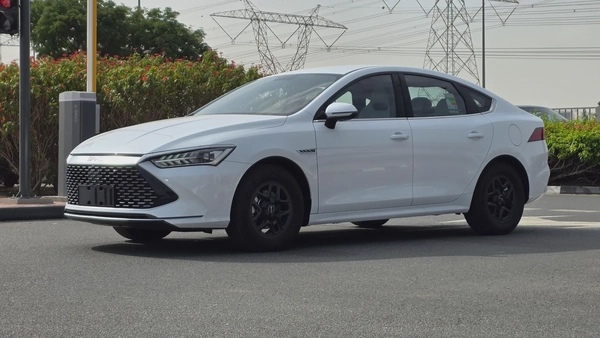BYD QIN PLUS Design PHEV (White)