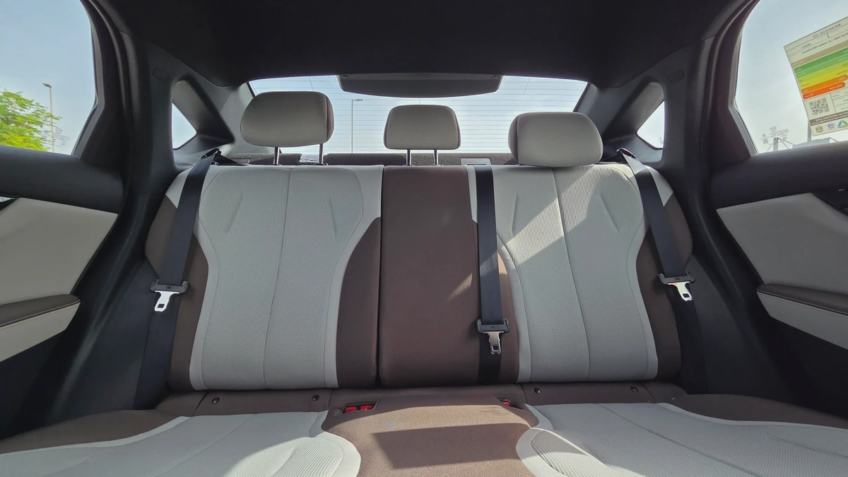 BYD QIN PLUS Design PHEV (White)-9-9