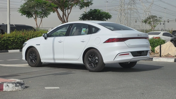 BYD QIN PLUS Design PHEV (White)