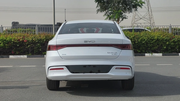 BYD QIN PLUS Design PHEV (White)