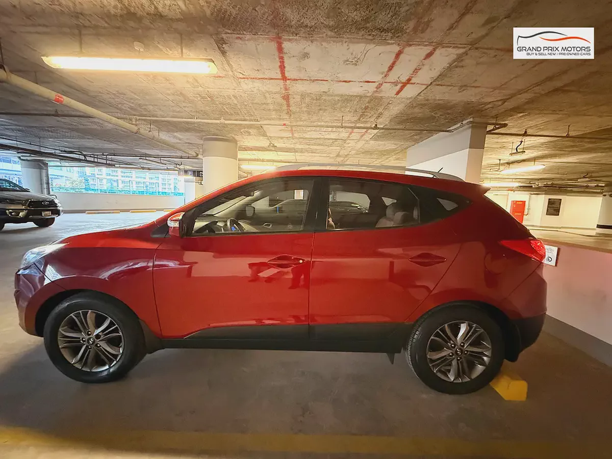 Hyundai Tucson Limited 4WD 2014 Model GCC Specs with Partial Service History-4-4