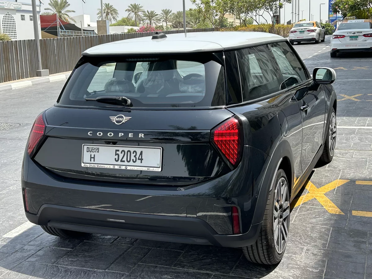 MINI Cooper 2-Door Hatchback-2-2
