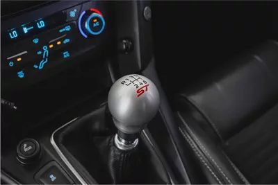 AED 2,210 / 36 months | 0% DP | 2017 Ford Focus ST / Modified-9