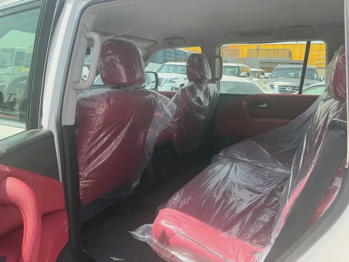 Nissan patrol 2019 white color GCc calen act-3-3