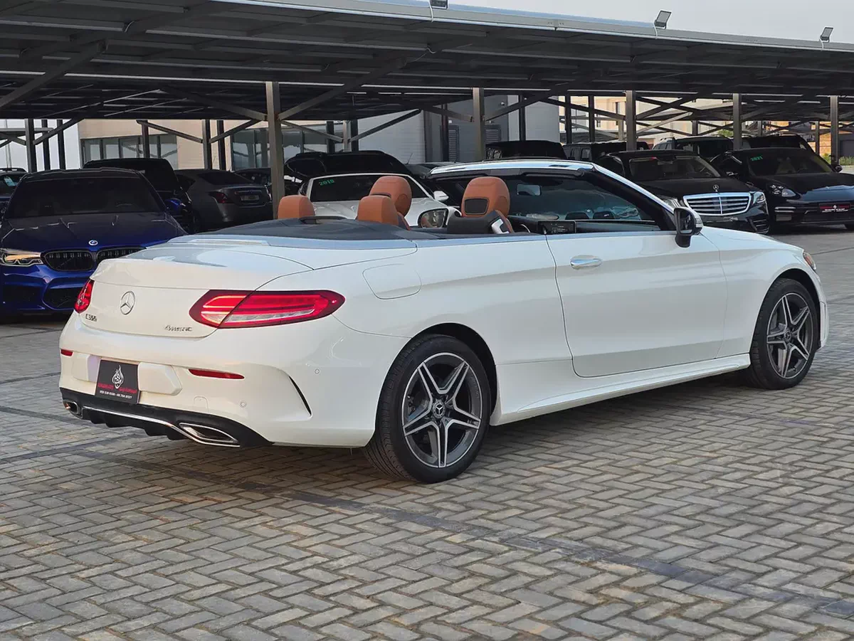2023 Mercedes-Benz C300 Coupe - American Specs - GCC Ready!-9-9