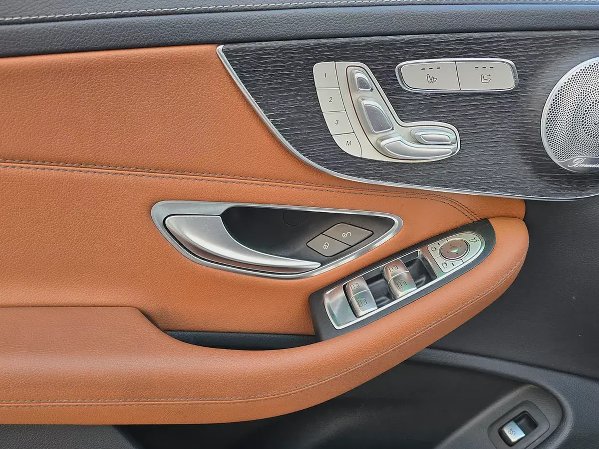 2023 Mercedes-Benz C300 Coupe - American Specs - GCC Ready!-10-10