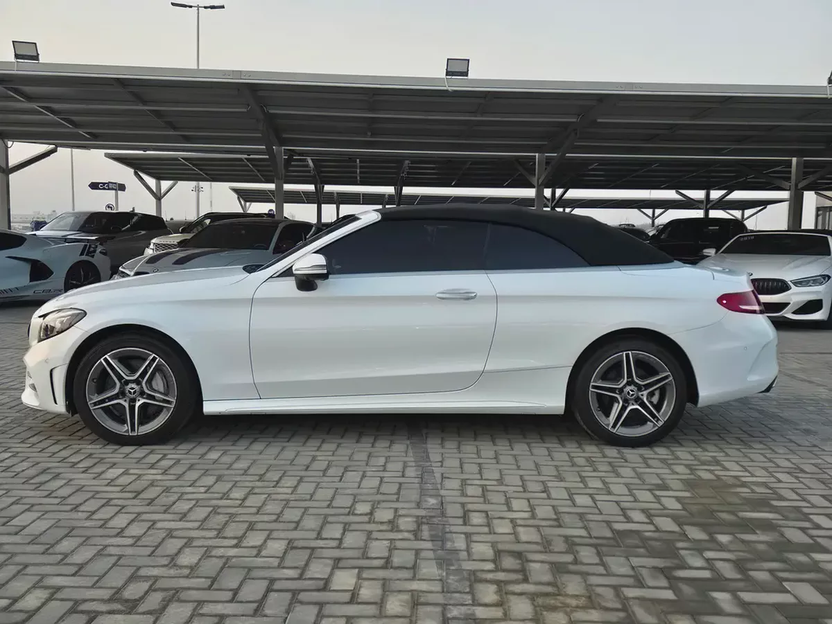 2023 Mercedes-Benz C300 Coupe - American Specs - GCC Ready!-3-3