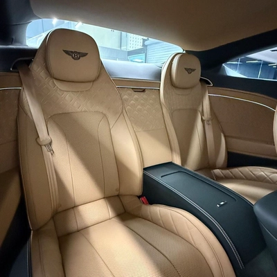 Bentley Continental GT W12 4.0T V8 | GCC Specs | Full Service History | Under Dealer Warranty-18