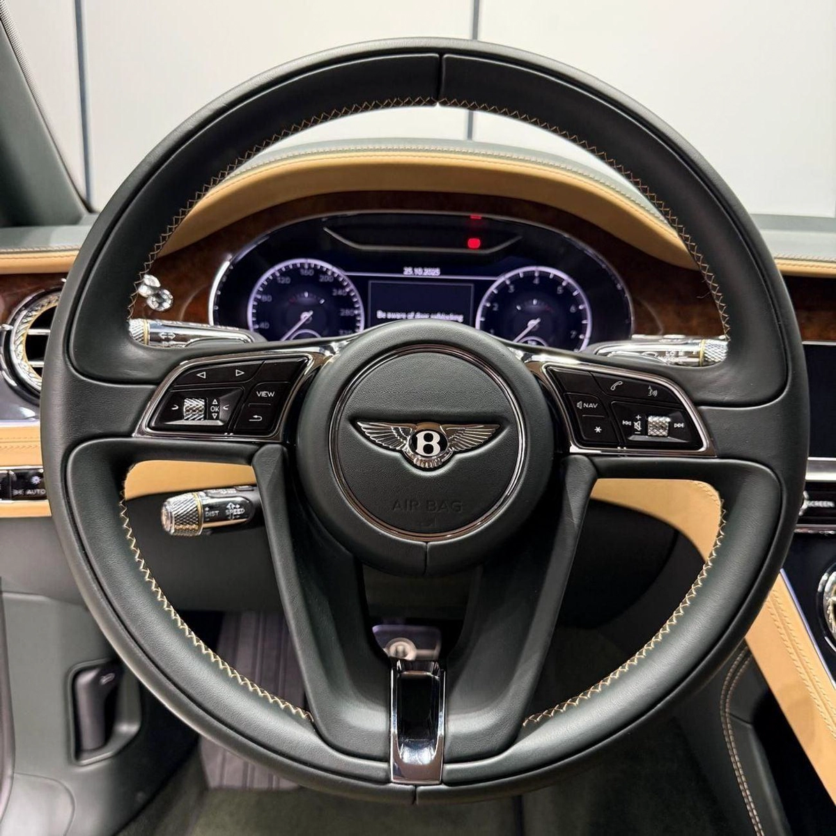 Bentley Continental GT W12 4.0T V8 | GCC Specs | Full Service History | Under Dealer Warranty-9-9