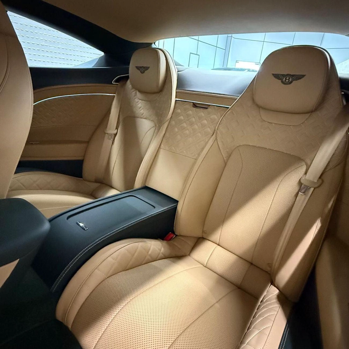 Bentley Continental GT W12 4.0T V8 | GCC Specs | Full Service History | Under Dealer Warranty-20-20