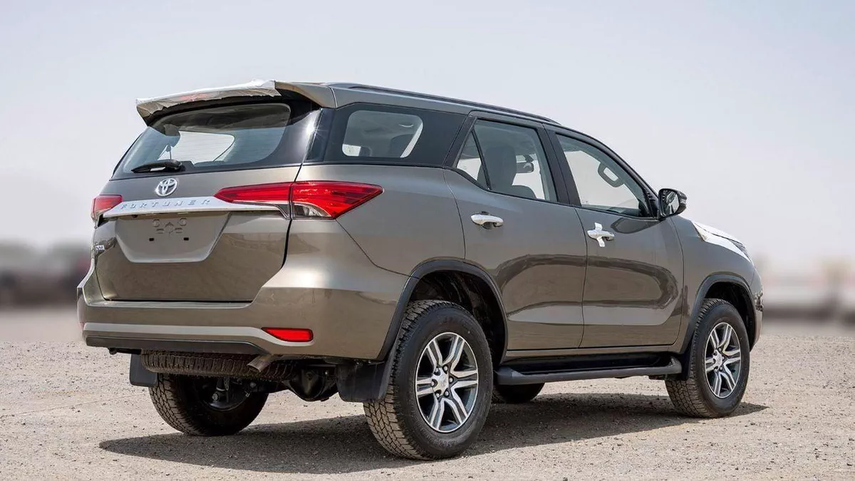 Toyota Fortuner EXR GX2 4X4 Diesel 2.4L-3-0
