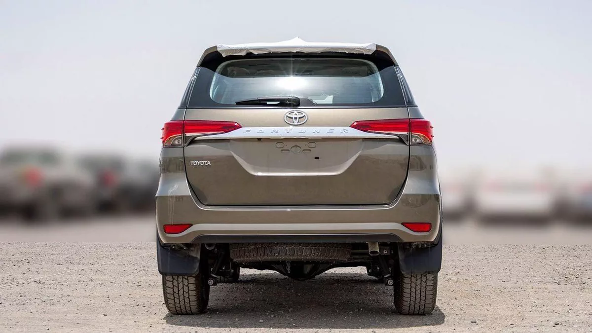 Toyota Fortuner EXR GX2 4X4 Diesel 2.4L-8-0
