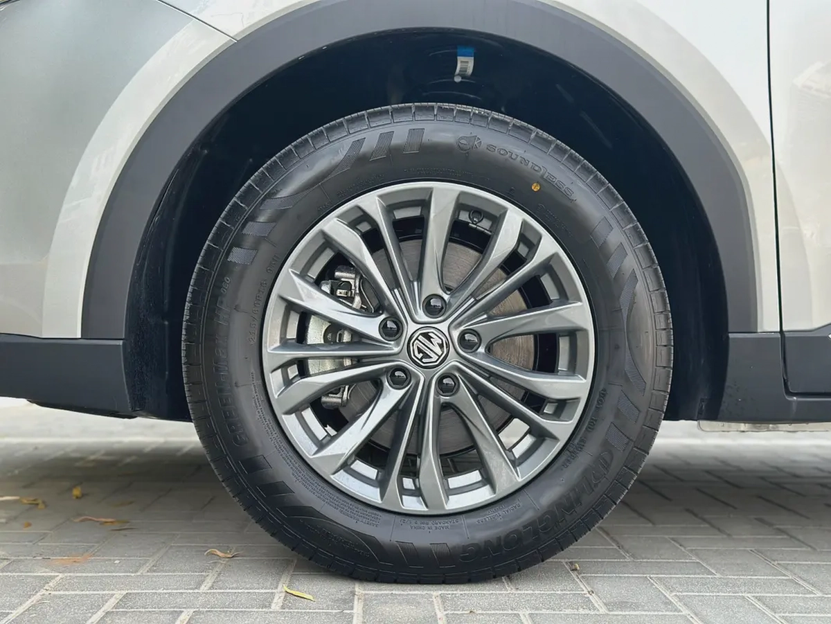 MG ZS STD 1.5 /2026-10-10