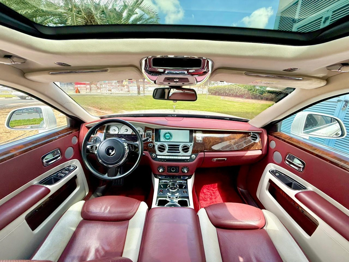 Std 6.6L l ROLLS ROYCE GHOST l GCC SPECS l 6.6L W12 l YEAR 2017 l-7-7