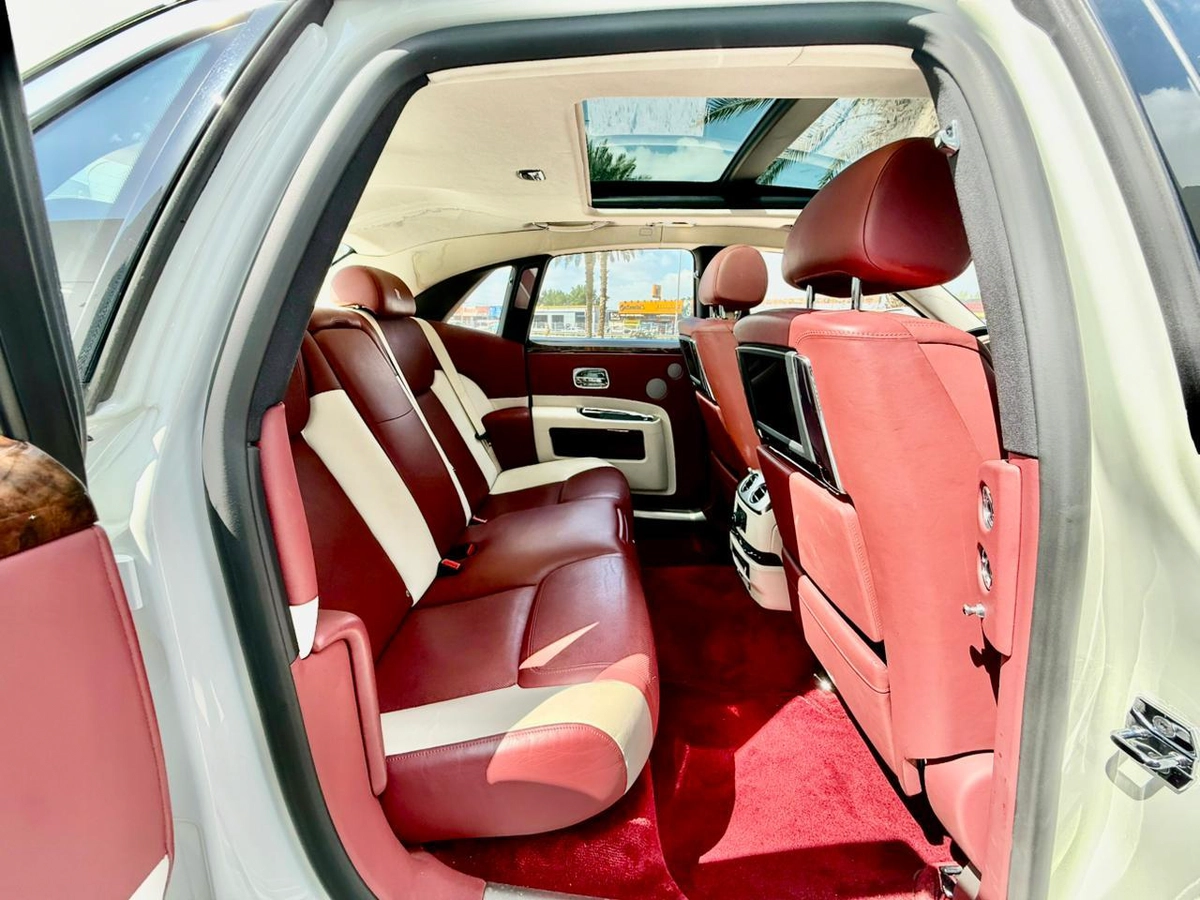 Std 6.6L l ROLLS ROYCE GHOST l GCC SPECS l 6.6L W12 l YEAR 2017 l-11-11