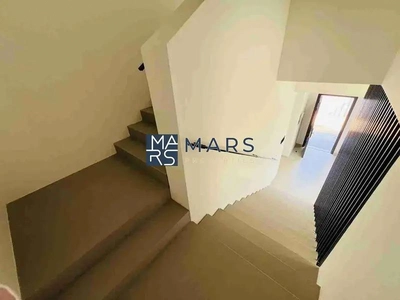 Luxury 4badroom villa available for rent:200K-2