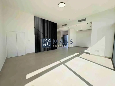 Luxury 4badroom villa available for rent:200K-7