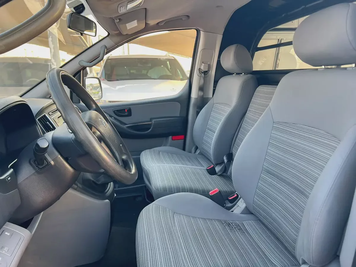 2021 Hyundai H1 | 3 Seats | Van | Manual | Petrol | GCC | Ref#1139-7-7