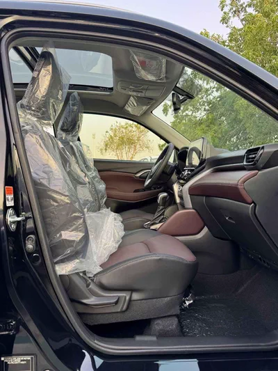 Toyota Urban Cruiser GLX  | 1.5L PETROL V4 | RADAR / PANORAMIC ROOF / 360*CAMERA (CODE # UB3)-10