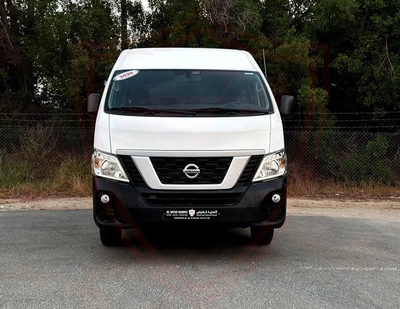 Nissan Urvan STANDARD 2.5 L | | GCC | Accident-Free | In Excellent Condition | 907 P.M-1