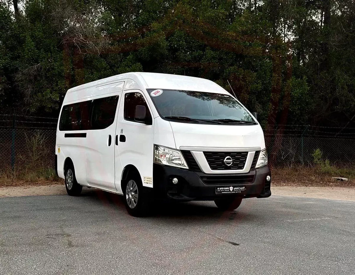 Nissan Urvan STANDARD 2.5 L | | GCC | Accident-Free | In Excellent Condition | 907 P.M