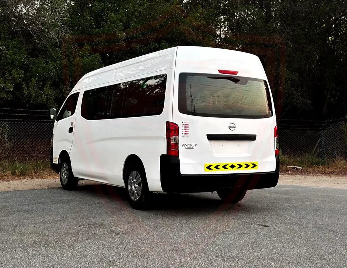 Nissan Urvan STANDARD 2.5 L | | GCC | Accident-Free | In Excellent Condition | 907 P.M-4-0