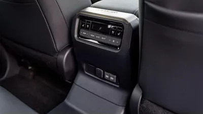 Toyota Prado ADVENTURE TOYOTA PRADO 250 WX+ LUXURY 2.4P AT MY2025- SAND-15