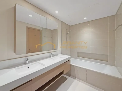 3BR + Maid | Fully Furnished | Creek Views | 2 Parkings-5