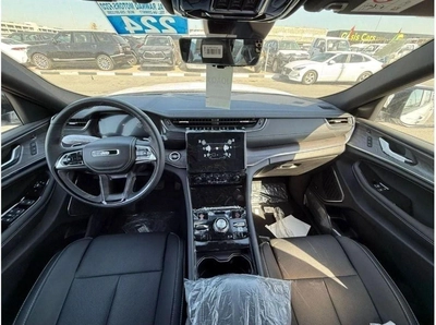 Jeep Grand Cherokee EXPORT PRICE - Grand Cherokee Overland 3.6L-5