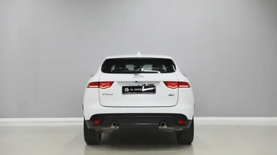 Jaguar F-Pace Prestige-8
