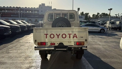 Toyota Land Cruiser Pick Up Toyota Land Cruiser Pick-Up - 2025-17